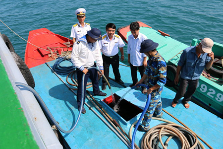 nước sinh hoạt cho tàu thủy